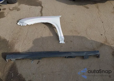 2025 Toyota Grand Highlander Xle from USA, damaged, VIN 5TDAAAB59SS071990